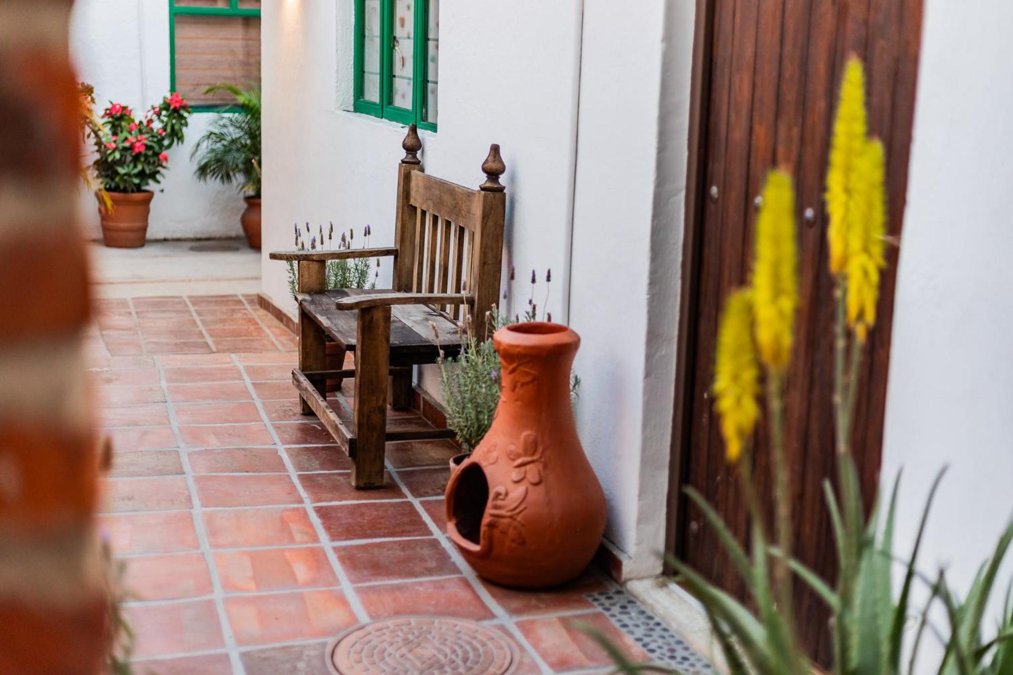 Casa De Hospedaje -La Abadia De San Pedro Γκουανταλαχάρα Εξωτερικό φωτογραφία